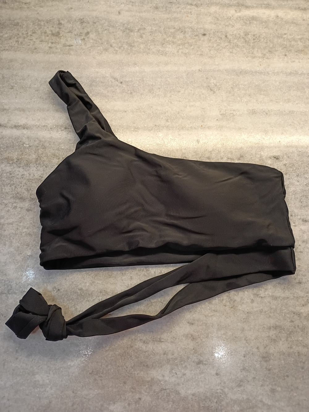 Black One-Shoulder Women's Bikini Top Size Small NWOT